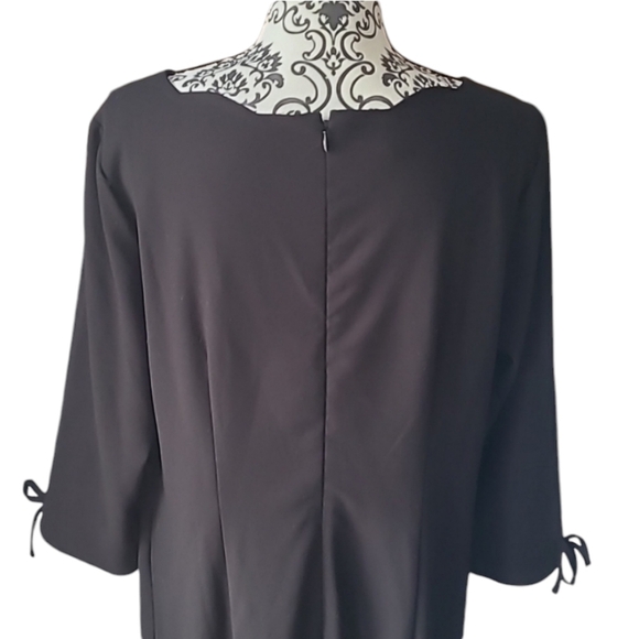 Talbots sz 14 black scalloped neck dress - Picture 5 of 7